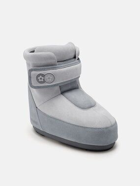 New Moon Boot x Vandythepink Icon Strap Boots